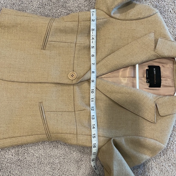 Blazer - Picture 10 of 10